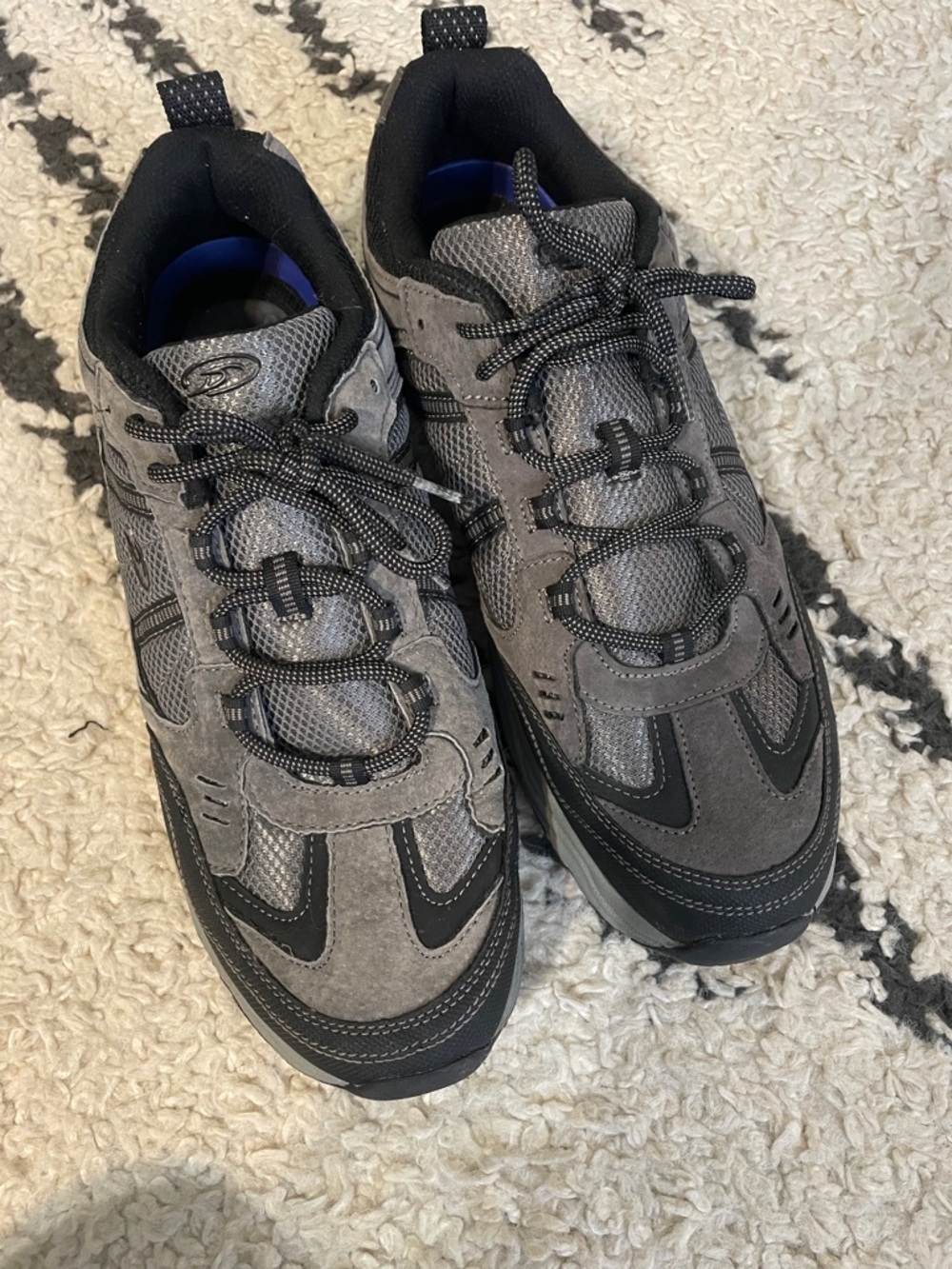 Dr. Scholl's Men's Gray and Black Athletic Sneakers